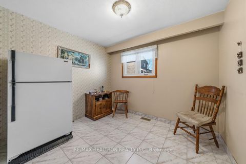 Photo 17 at 163 Elgin Mills Road W, Mill Pond, Richmond Hill
