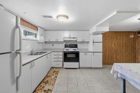 Photo 20 at 163 Elgin Mills Road W, Mill Pond, Richmond Hill