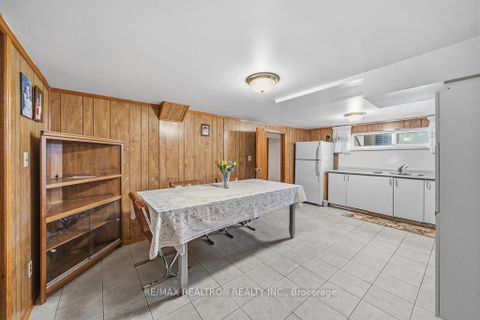 Photo 21 at 163 Elgin Mills Road W, Mill Pond, Richmond Hill