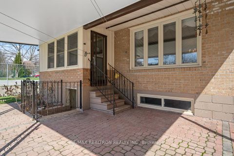 Photo 25 at 163 Elgin Mills Road W, Mill Pond, Richmond Hill