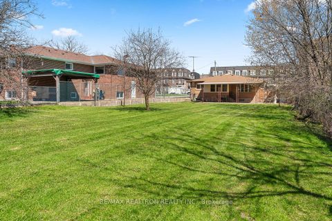 Photo 27 at 163 Elgin Mills Road W, Mill Pond, Richmond Hill