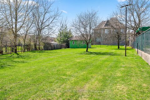 Photo 28 at 163 Elgin Mills Road W, Mill Pond, Richmond Hill