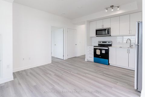 Photo 5 at 1707 - 3220 Sheppard Avenue, Sullivan, Toronto