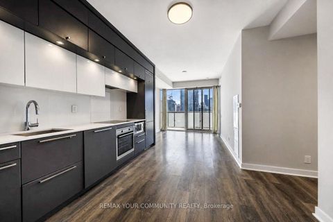 Photo 8 at 2711 - 15 Grenville Street, Bay Street Corridor, Toronto