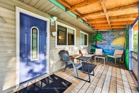 Photo 5 at 815 Lagoon Drive, Historic Lakeshore Communities, Georgina
