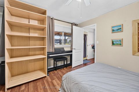 Photo 14 at 815 Lagoon Drive, Historic Lakeshore Communities, Georgina