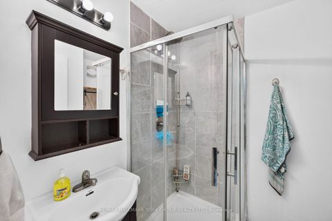 Photo 15 at 815 Lagoon Drive, Historic Lakeshore Communities, Georgina