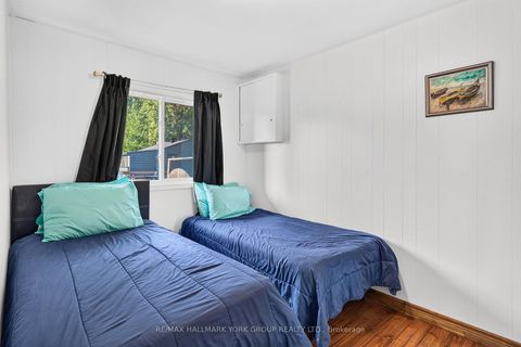 Photo 16 at 815 Lagoon Drive, Historic Lakeshore Communities, Georgina