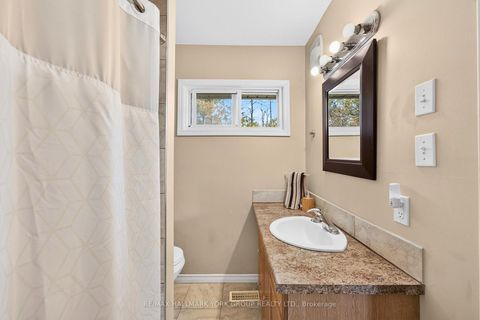 Photo 19 at 815 Lagoon Drive, Historic Lakeshore Communities, Georgina