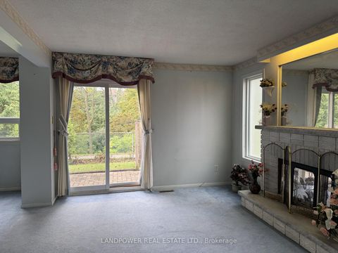 Photo 5 at 10 - 55 Brimwood Boulevard, Agincourt North, Toronto