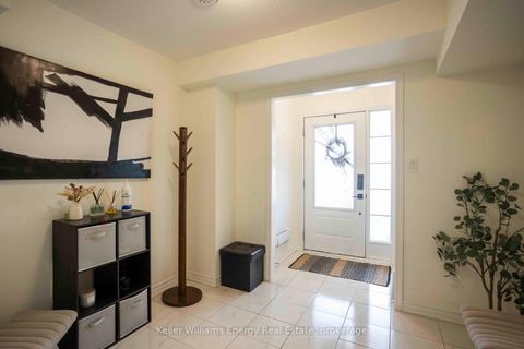 Photo 2 at 104 Howe Avenue, Birchmount, Toronto
