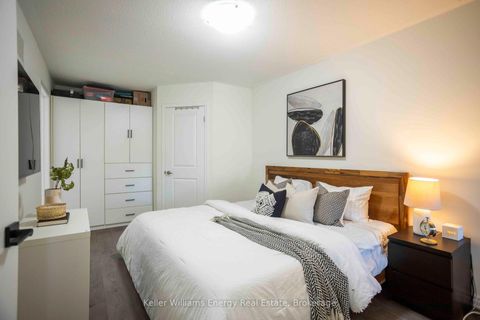 Photo 18 at 104 Howe Avenue, Birchmount, Toronto