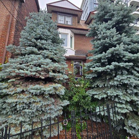 Photo 2 at 348 Dupont Street, Annex, Toronto