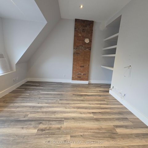 Photo 13 at 348 Dupont Street, Annex, Toronto