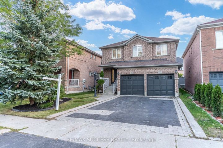 Photo 0 at 54 Ferncroft Place, Fletcher's Meadow, Brampton
