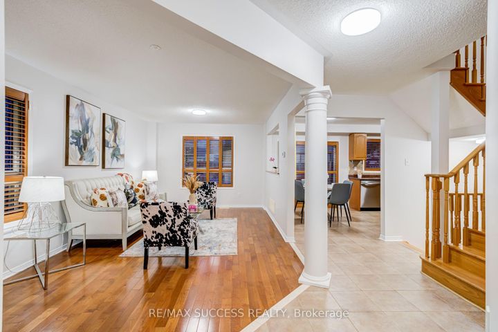 Photo 4 at 54 Ferncroft Place, Fletcher's Meadow, Brampton