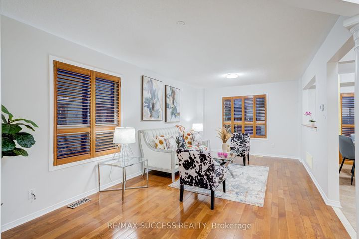 Photo 6 at 54 Ferncroft Place, Fletcher's Meadow, Brampton