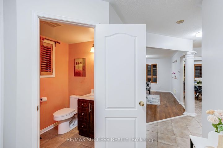 Photo 18 at 54 Ferncroft Place, Fletcher's Meadow, Brampton