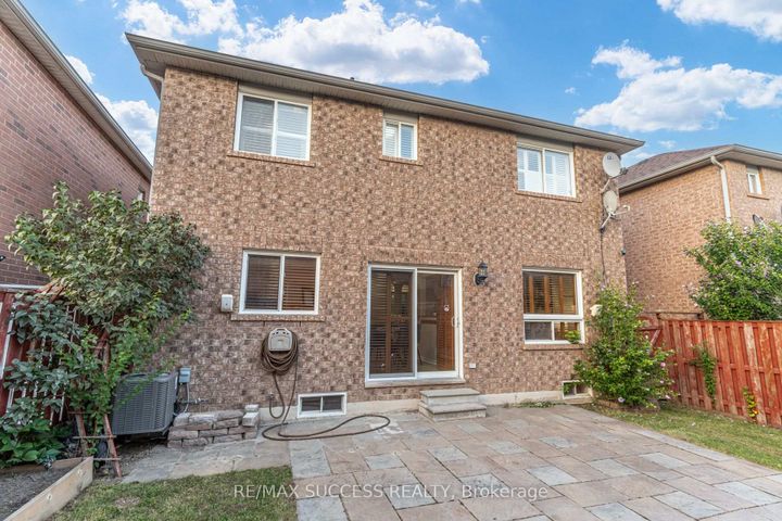 Photo 45 at 54 Ferncroft Place, Fletcher's Meadow, Brampton