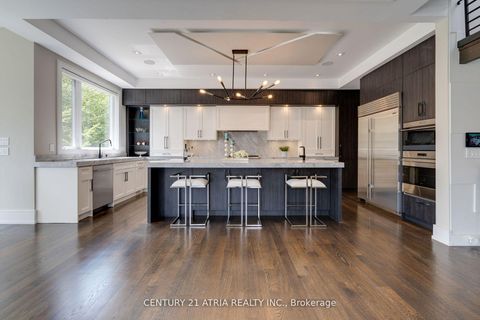 Photo 4 at 225 Northwood Drive, Willowdale East, Toronto