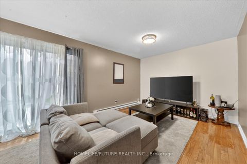Photo 8 at 70 - 38 John Cabot Way, Jane Heights, Toronto