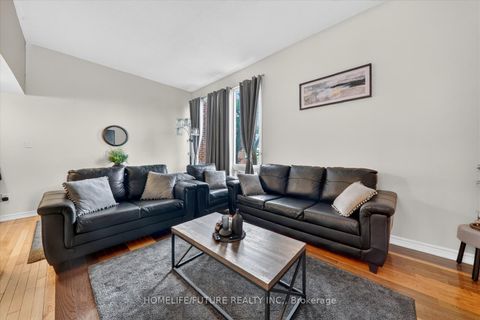 Photo 13 at 70 - 38 John Cabot Way, Jane Heights, Toronto
