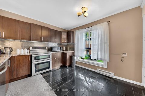Photo 18 at 70 - 38 John Cabot Way, Jane Heights, Toronto