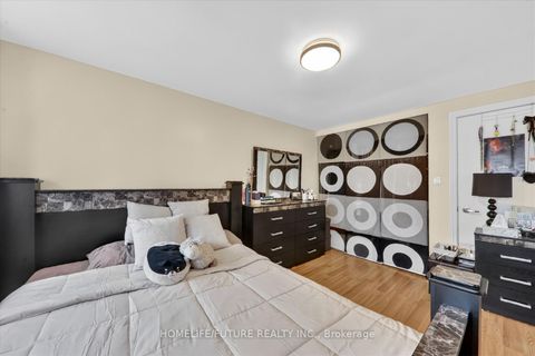 Photo 31 at 70 - 38 John Cabot Way, Jane Heights, Toronto