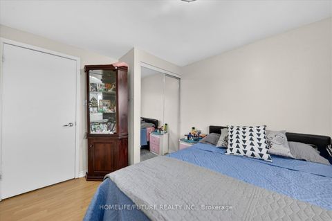 Photo 33 at 70 - 38 John Cabot Way, Jane Heights, Toronto