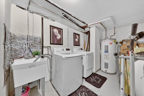 Photo 34 at 70 - 38 John Cabot Way, Jane Heights, Toronto