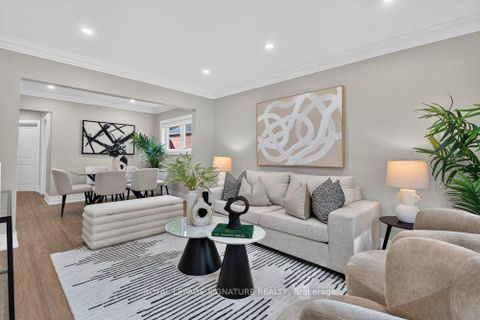 Photo 4 at 24 Glenshaw Crescent, Parkview, Toronto
