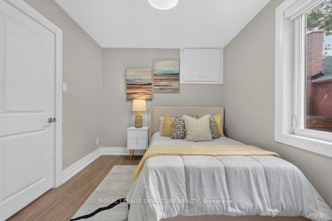 Photo 22 at 24 Glenshaw Crescent, Parkview, Toronto