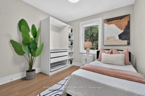 Photo 23 at 24 Glenshaw Crescent, Parkview, Toronto