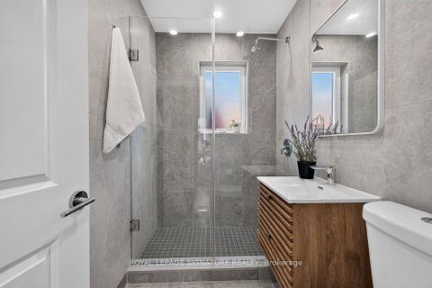Photo 25 at 24 Glenshaw Crescent, Parkview, Toronto