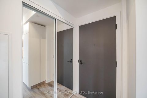 Photo 5 at 237 - 28 Eastern Avenue, Moss Park, Toronto