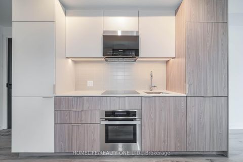 Photo 10 at 237 - 28 Eastern Avenue, Moss Park, Toronto