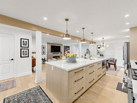 Photo 1 at 299 Horsham Avenue, Willowdale West, Toronto