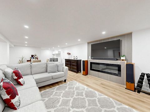 Photo 20 at 299 Horsham Avenue, Willowdale West, Toronto