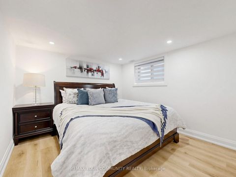 Photo 24 at 299 Horsham Avenue, Willowdale West, Toronto