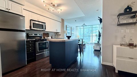 Photo 3 at 656 - 209 Fort York Boulevard S, Niagara, Toronto