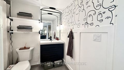 Photo 8 at 656 - 209 Fort York Boulevard S, Niagara, Toronto