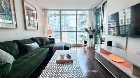 Photo 9 at 656 - 209 Fort York Boulevard S, Niagara, Toronto