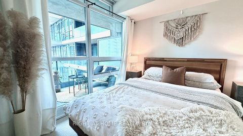 Photo 14 at 656 - 209 Fort York Boulevard S, Niagara, Toronto