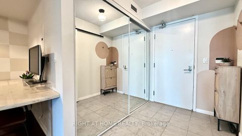 Photo 15 at 656 - 209 Fort York Boulevard S, Niagara, Toronto