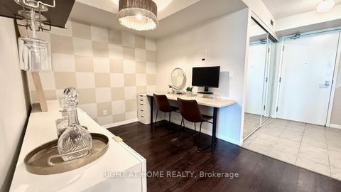 Photo 27 at 656 - 209 Fort York Boulevard S, Niagara, Toronto