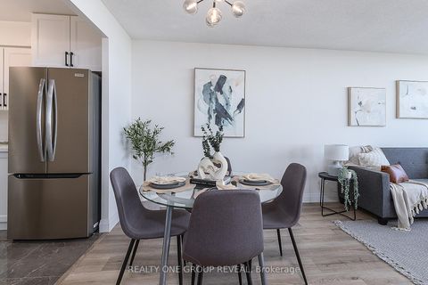 Photo 5 at 1509 - 121 Ling Road, West Hill, Toronto