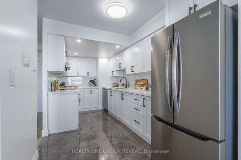 Photo 11 at 1509 - 121 Ling Road, West Hill, Toronto
