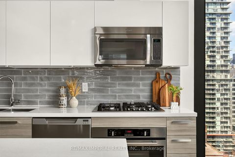 Photo 10 at 1804 - 224 King Street W, Waterfront Communities C1, Toronto