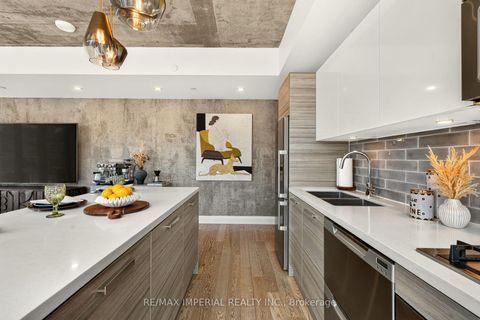 Photo 11 at 1804 - 224 King Street W, Waterfront Communities C1, Toronto