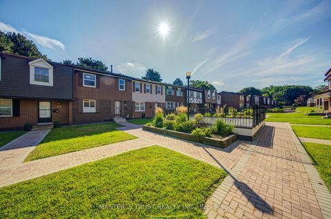 Photo 0 at 61 - 15 Brimwood Boulevard, Agincourt North, Toronto